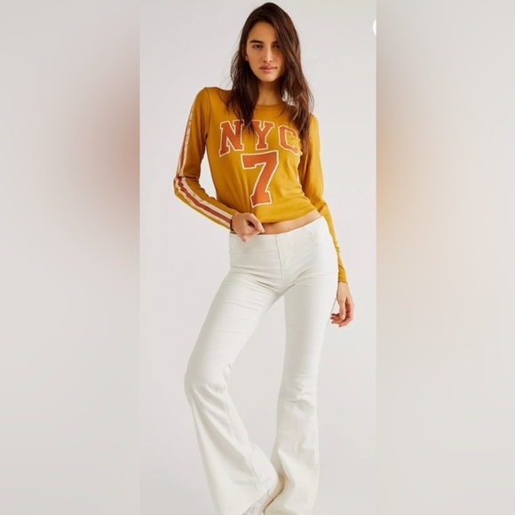 Free People Penny Pull On Flare Jeans NWT - Picture 6 of 7